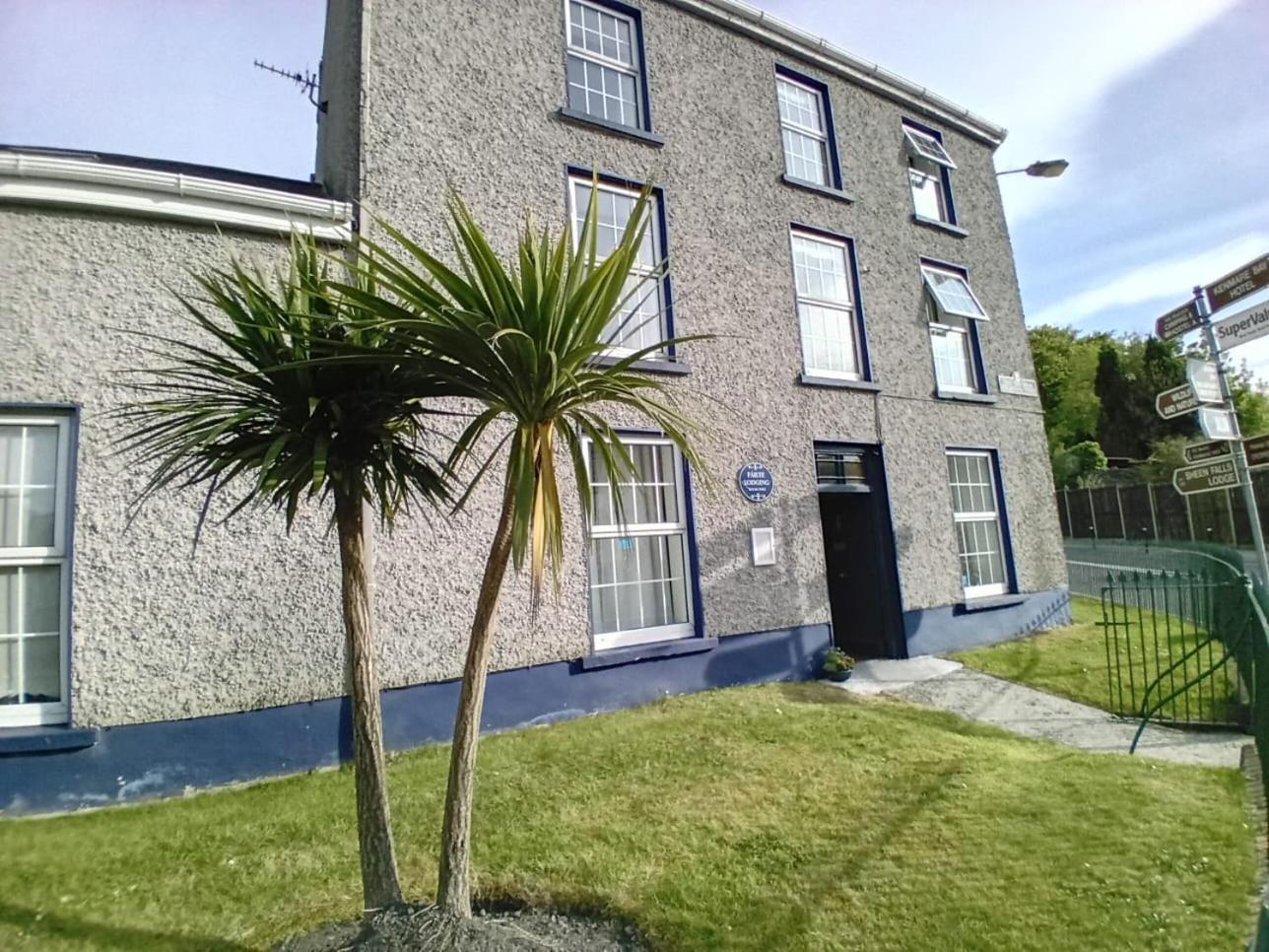 Failte Lodging Kenmare Town Centre Exterior foto